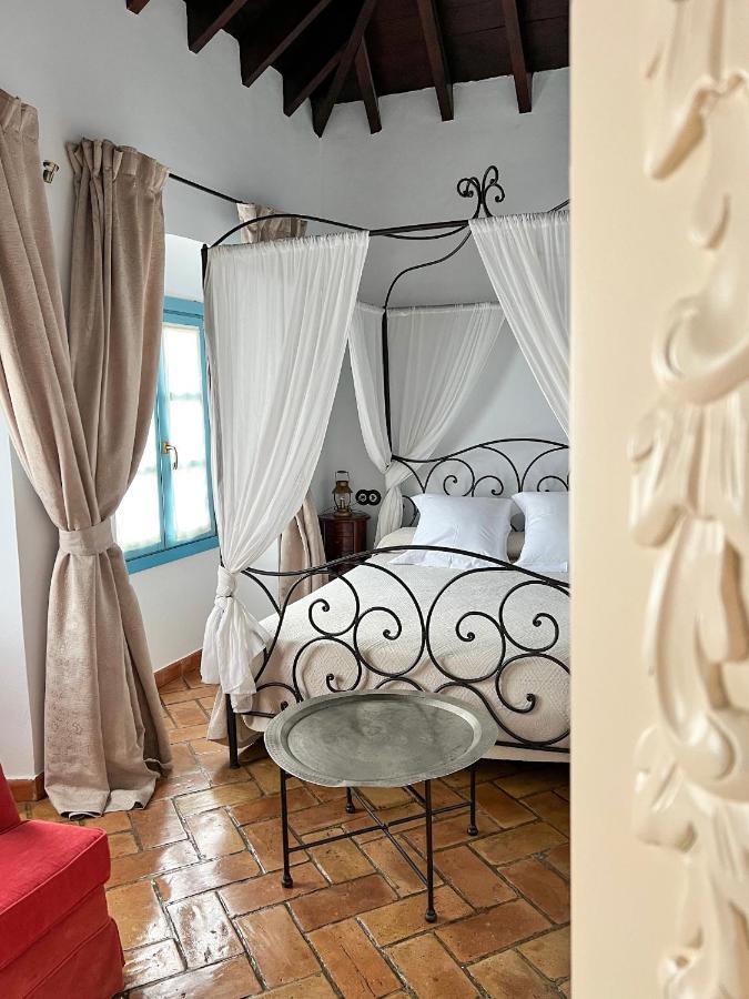 Hostal Servilia كارمونا المظهر الخارجي الصورة