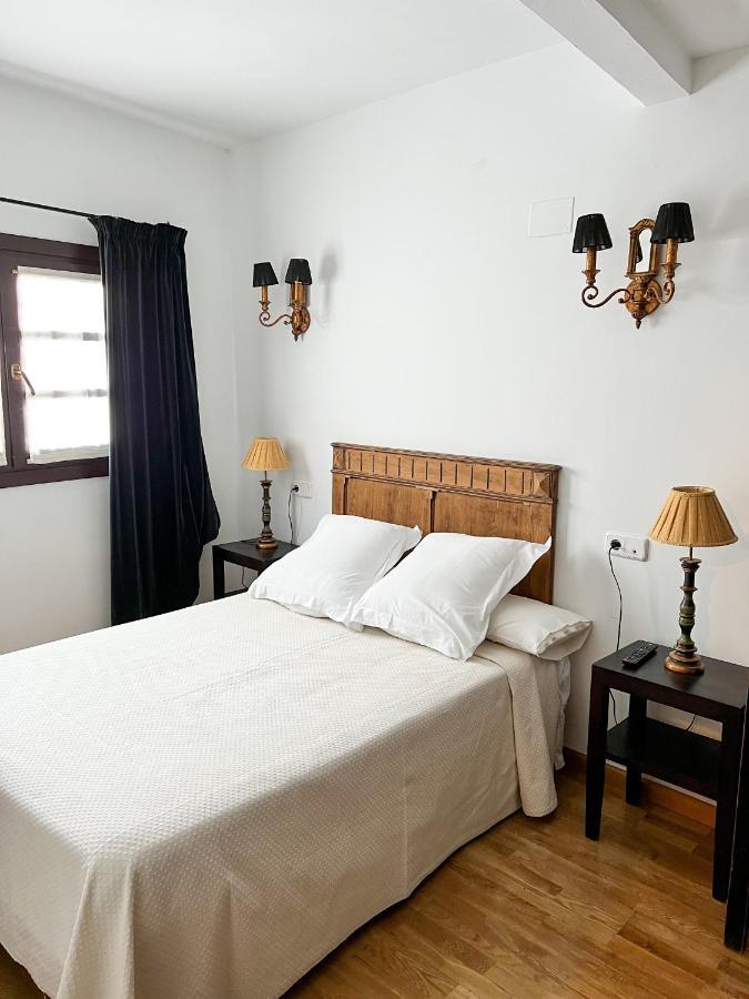Hostal Servilia كارمونا المظهر الخارجي الصورة