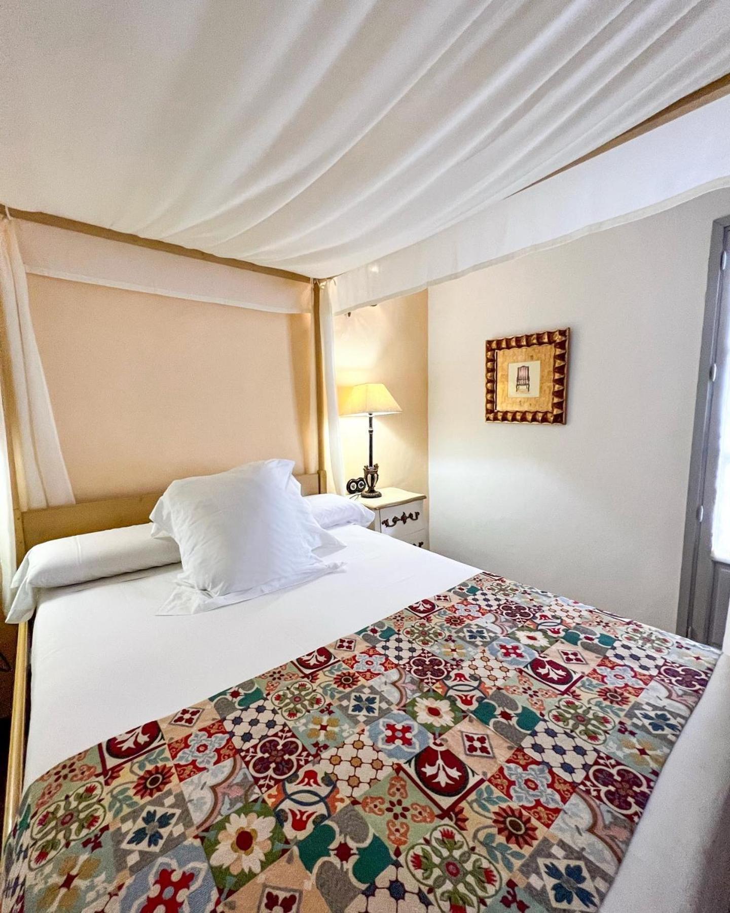 Hostal Servilia كارمونا المظهر الخارجي الصورة